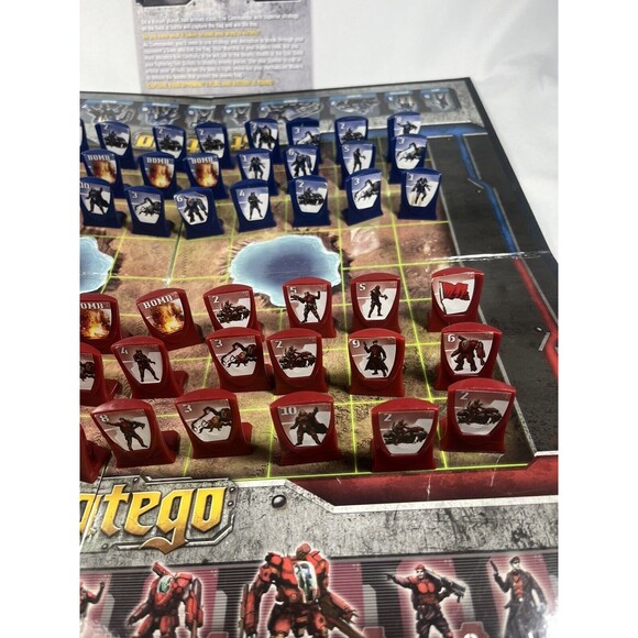 Stratego 2011 Classic Battlefield Strategy Board Game Spin Master Complete - Picture 10 of 14